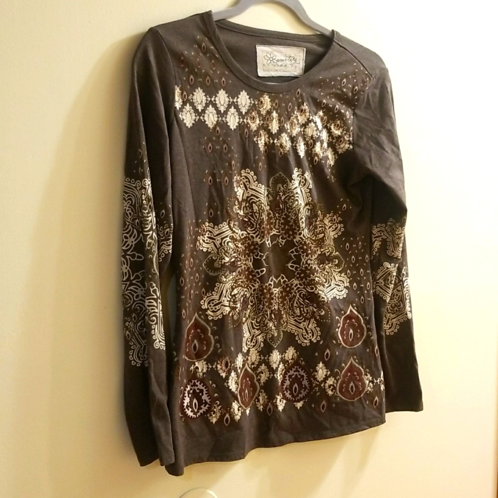 Aventura printed shirt women’s small tee
